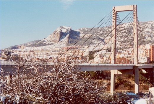 Puente Fernando Reig, el que ms reciente construccin, inaugurado en 1.987. Nevada del 14 y 15 de diciembre de 2.001