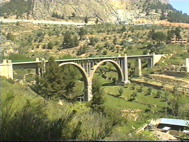 Otro puente, del proyecto de ferrocarril Alcoy-Alicante